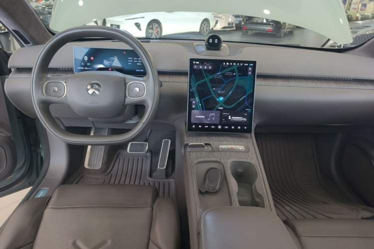Used Nio ET7 2022 100kWh First Edition Center Console