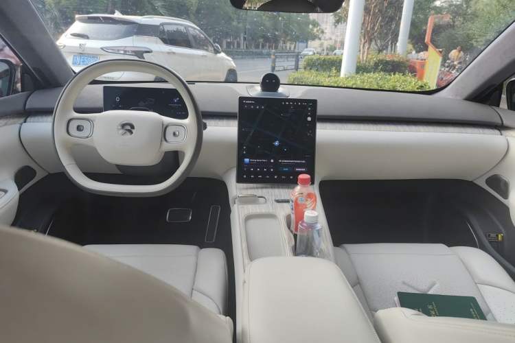 Used Nio ET7 2022 100kWh First Edition Center Console