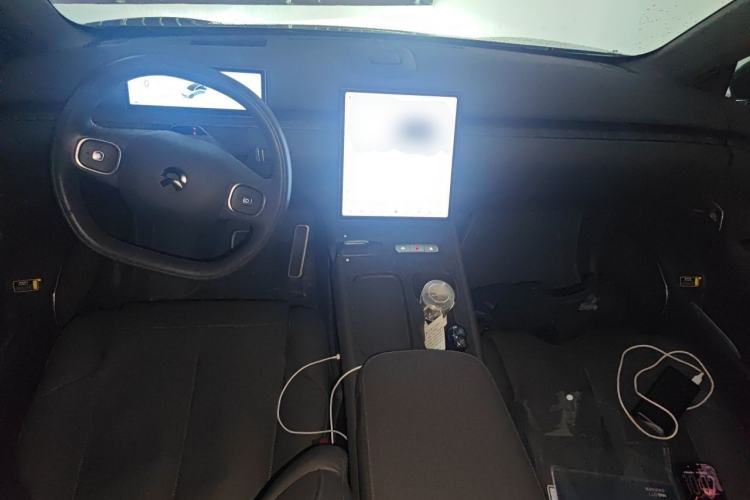 Used Nio ET7 2022 75 kWh Center Console