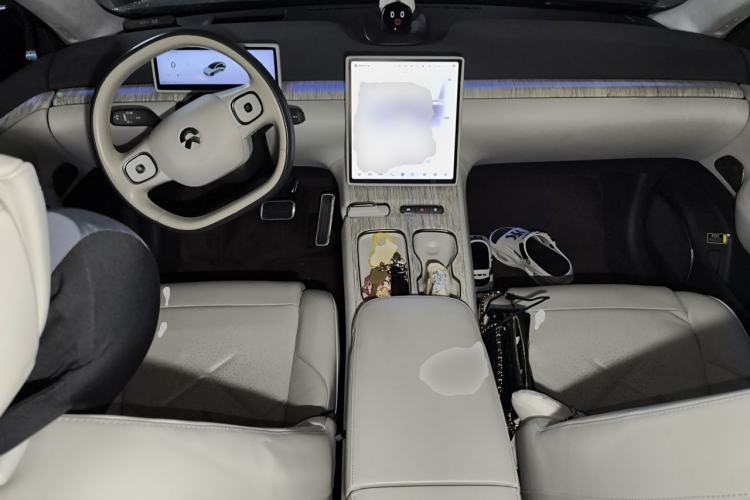 Used Nio ET7 2022 100kWh First Edition Center Console