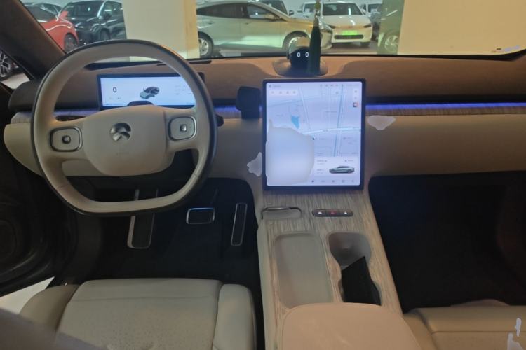 Used Nio ET7 2022 100kWh First Edition Center Console