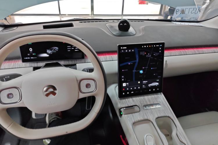 Used Nio ET7 2022 100kWh First Edition Center Console