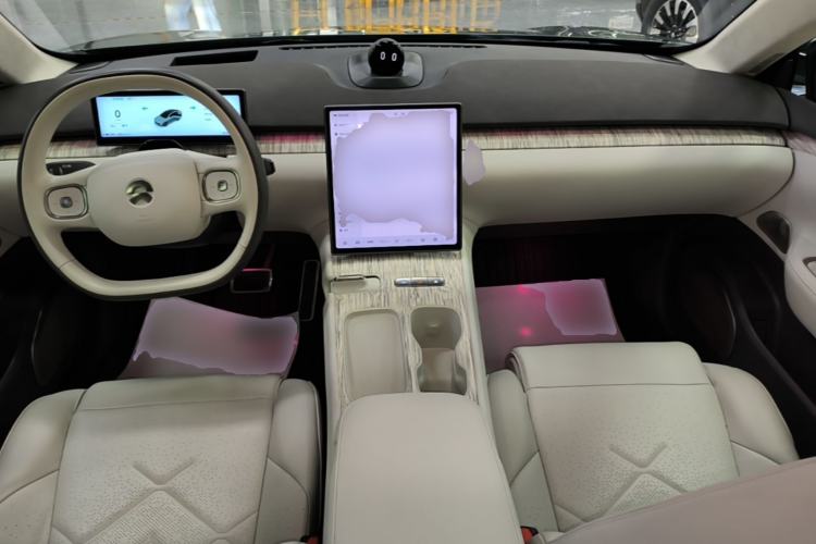 Used Nio ET7 2022 100kWh First Edition Center Console