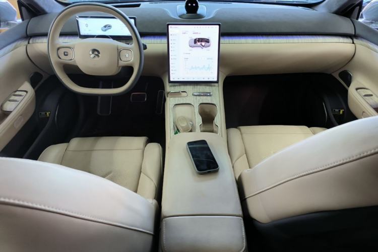 Used Nio ET7 2022 100kWh First Edition Center Console