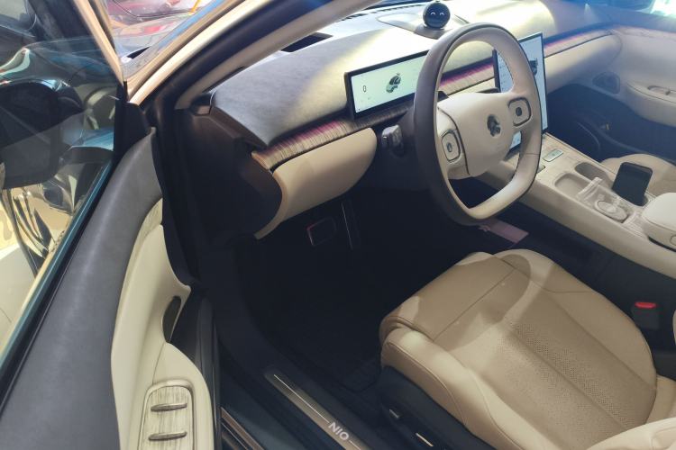 Used Nio ET7 2022 75 kWh Driver Seat