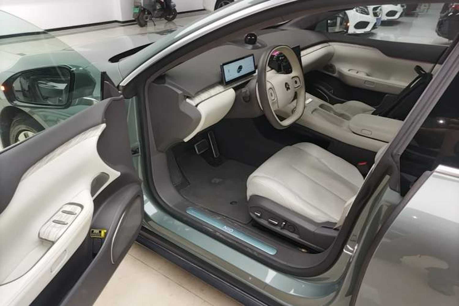 Used Nio ET7 2022 75 kWh Driver Seat