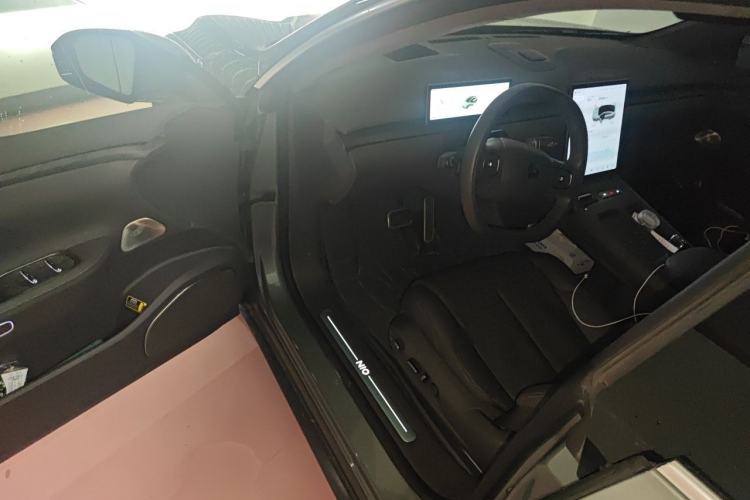 Used Nio ET7 2022 75 kWh Driver Seat