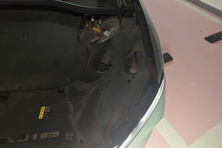 Used Nio ET7 2022 75 kWh Engine Bay Left