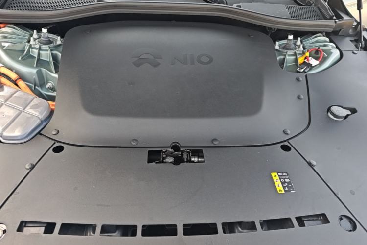 Used Nio ET7 2022 75 kWh Engine Bay