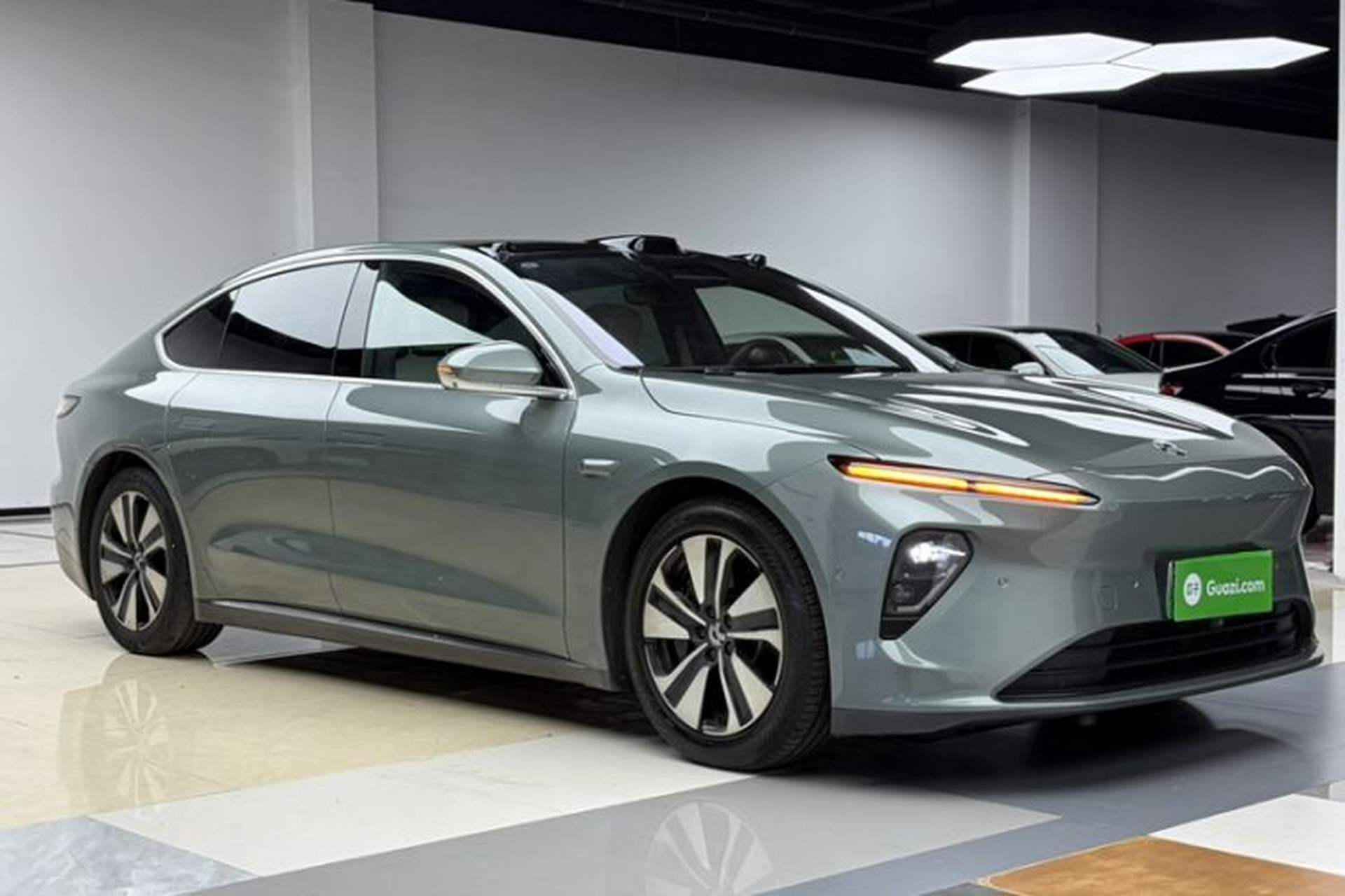 Used Nio ET7 2022 75 kWh Exterior 1