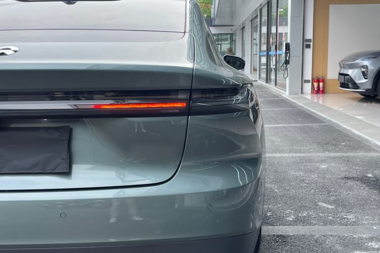 Used Nio ET7 2022 75 kWh Exterior 3