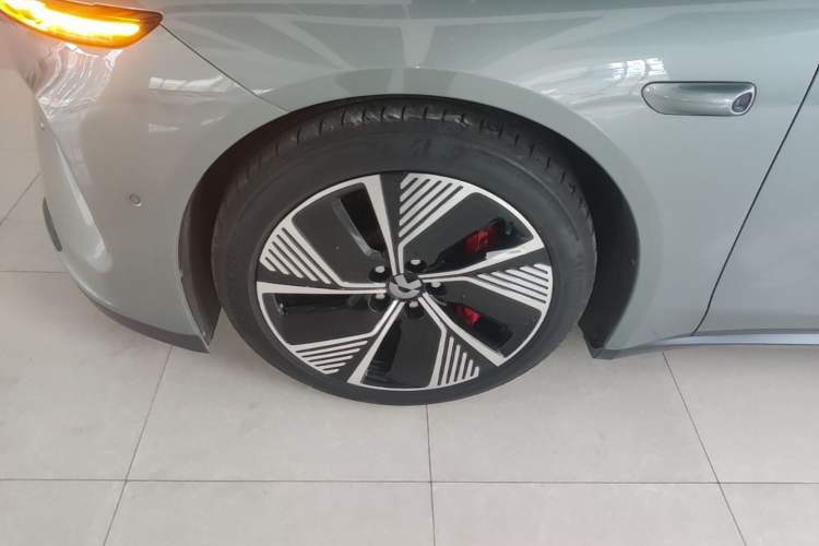 Used Nio ET7 2022 75 kWh Exterior 4
