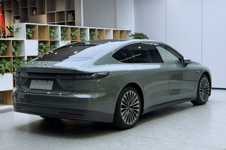 Used Nio ET7 2022 100 kWh Exterior 4