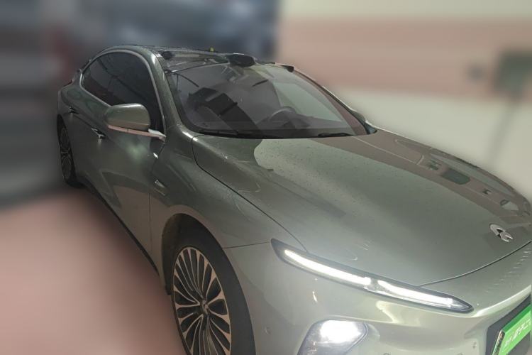 Used Nio ET7 2022 75 kWh Front Right 45 Deg