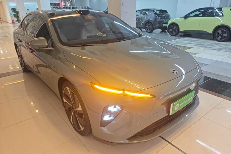 Used Nio ET7 2022 100kWh First Edition Front Right 45 Deg