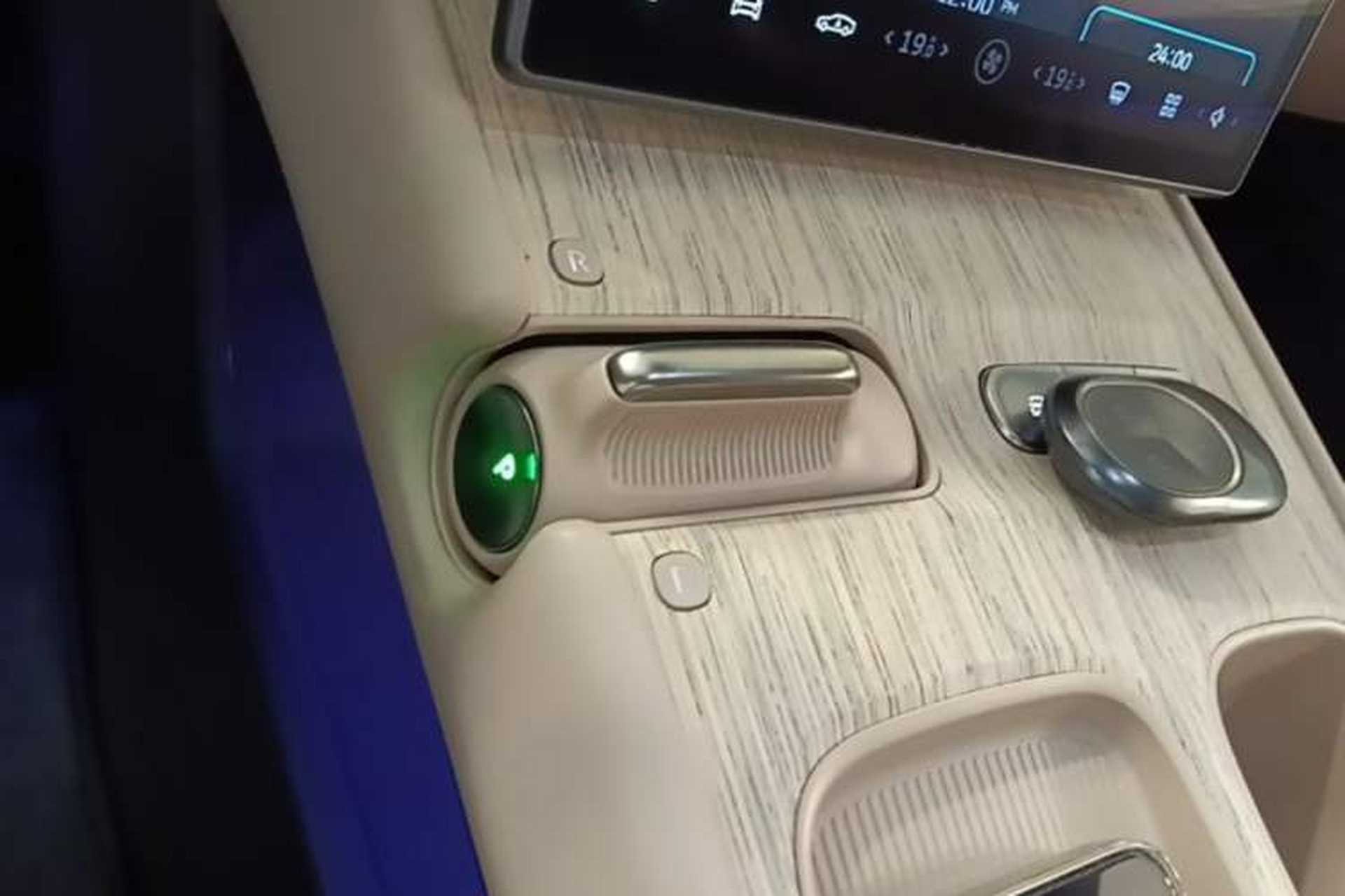 Used Nio ET7 2022 100kWh First Edition Gear Lever