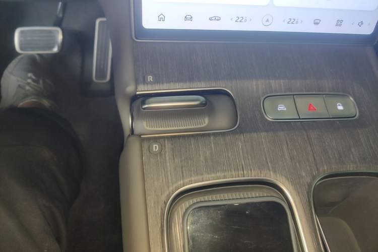 Used Nio ET7 2022 75 kWh Gear Lever