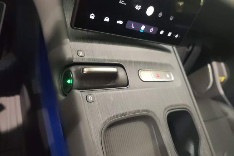 Used Nio ET7 2022 100kWh First Edition Gear Lever