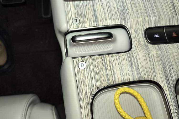 Used Nio ET7 2022 100kWh First Edition Gear Lever