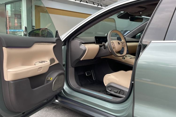Used Nio ET7 2022 75 kWh Interior 3