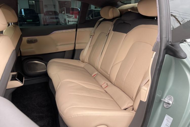 Used Nio ET7 2022 75 kWh Interior 4