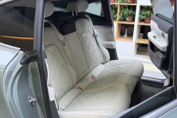 Used Nio ET7 2022 100kWh First Edition Interior 8