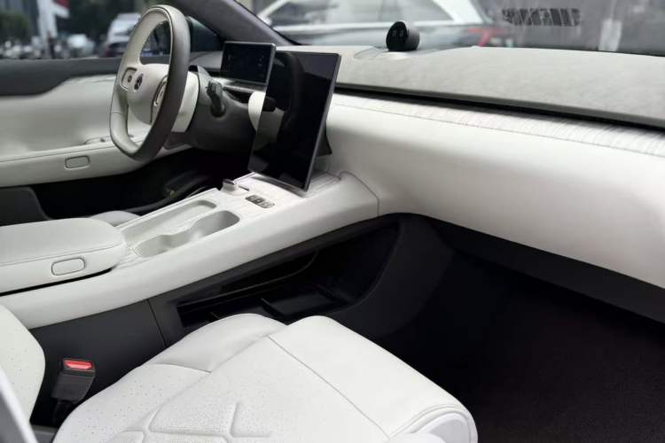 Used Nio ET7 2022 100kWh First Edition Interior 8