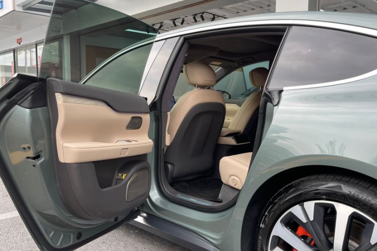 Used Nio ET7 2022 75 kWh Interior 8