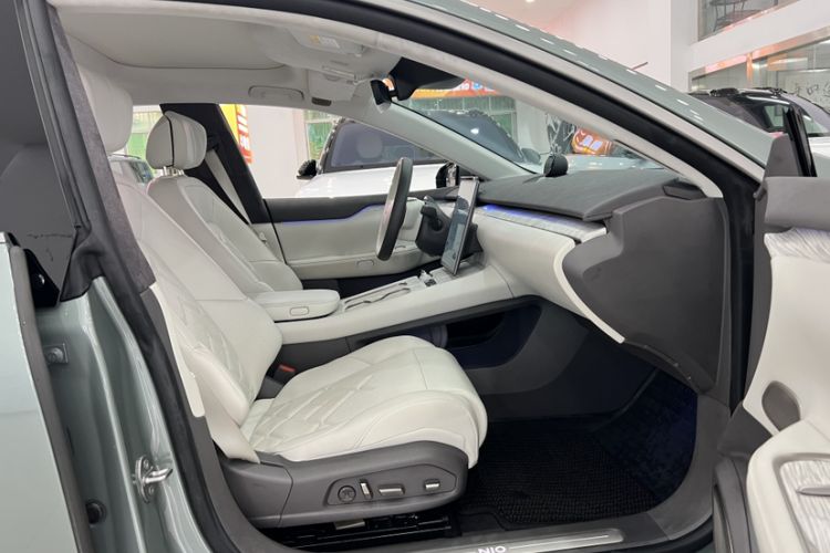Used Nio ET7 2022 100kWh First Edition Interior 9
