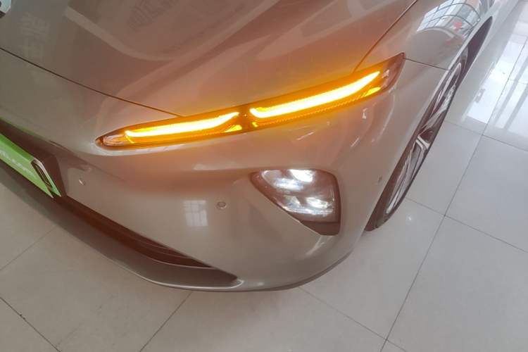 Used Nio ET7 2022 75 kWh Left Front Headlight