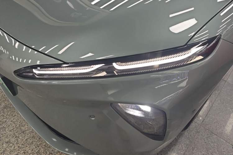 Used Nio ET7 2022 75 kWh Left Front Headlight