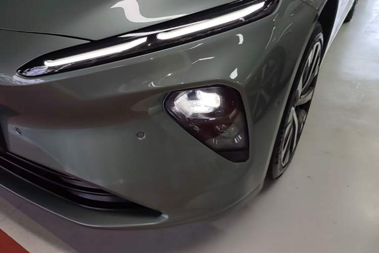 Used Nio ET7 2022 75 kWh Left Front Headlight