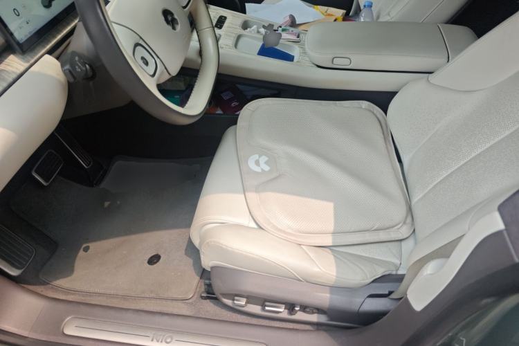 Used Nio ET7 2022 75 kWh Left Front Seat