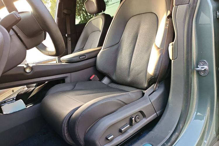 Used Nio ET7 2022 75 kWh Left Front Seat