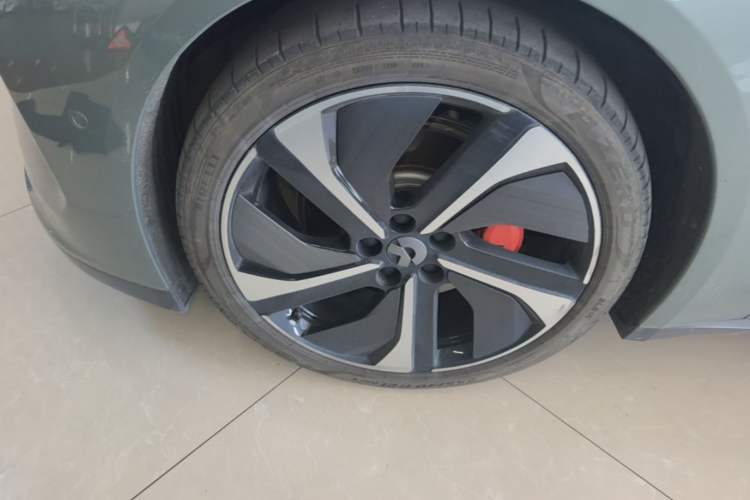 Used Nio ET7 2022 100kWh First Edition Left Front Wheel Hub