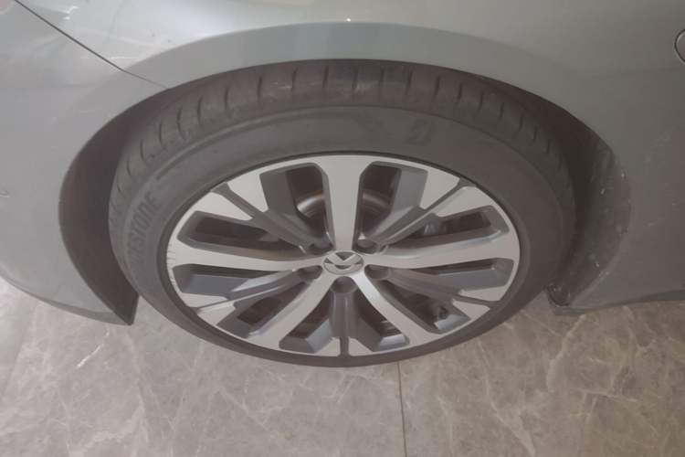 Used Nio ET7 2022 100kWh First Edition Left Front Wheel Hub