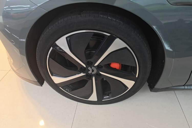 Used Nio ET7 2022 100kWh First Edition Left Front Wheel Hub