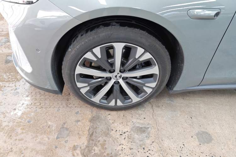 Used Nio ET7 2022 100kWh First Edition Left Front Wheel Hub