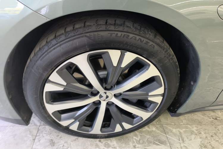 Used Nio ET7 2022 100kWh First Edition Left Front Wheel Hub
