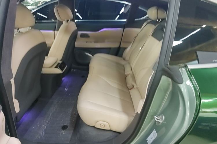Used Nio ET7 2022 75 kWh Left Rear Seat
