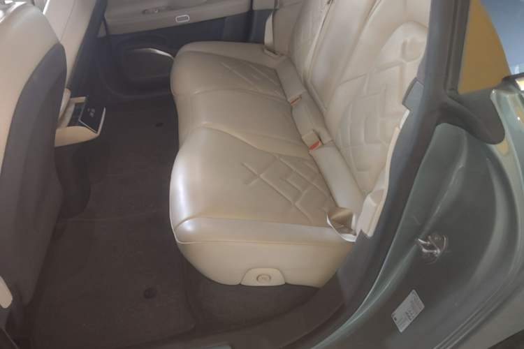 Used Nio ET7 2022 100kWh First Edition Left Rear Seat