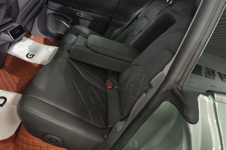 Used Nio ET7 2022 100kWh First Edition Left Rear Seat