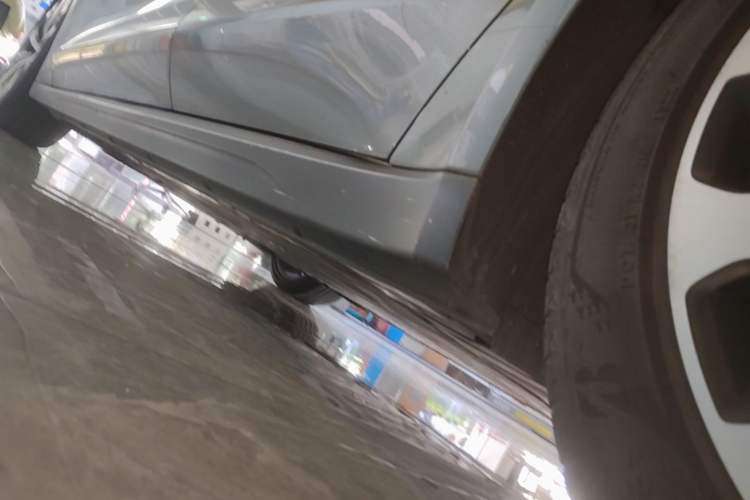 Used Nio ET7 2022 100kWh First Edition Left Side Sill