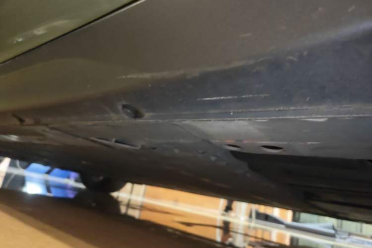 Used Nio ET7 2022 100kWh First Edition Left Side Sill