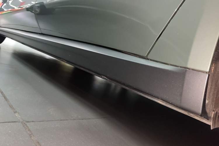 Used Nio ET7 2022 100kWh First Edition Left Side Sill