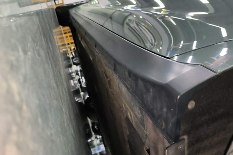 Used Nio ET7 2022 100kWh First Edition Left Side Sill