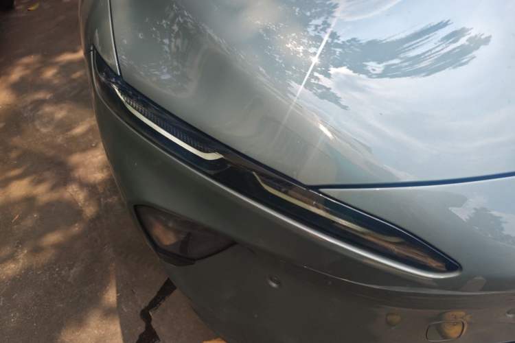 Used Nio ET7 2022 75 kWh Right Front Headlight