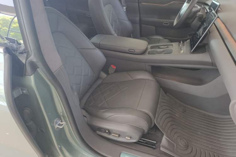 Used Nio ET7 2022 100kWh First Edition Right Front Seat