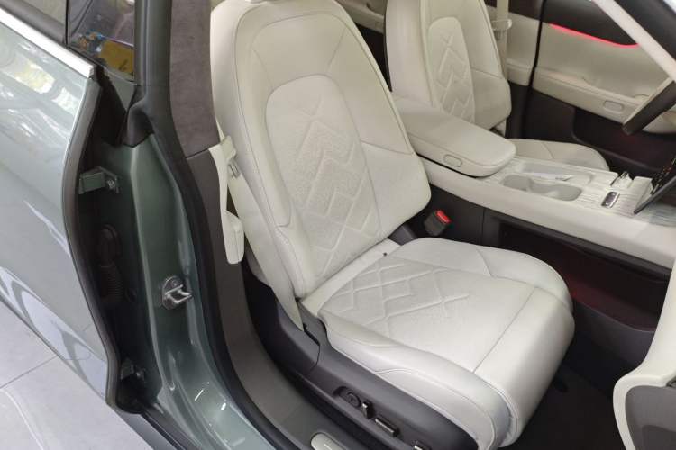 Used Nio ET7 2022 100kWh First Edition Right Front Seat