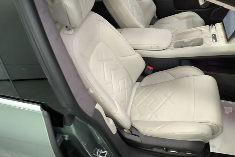 Used Nio ET7 2022 100kWh First Edition Right Front Seat